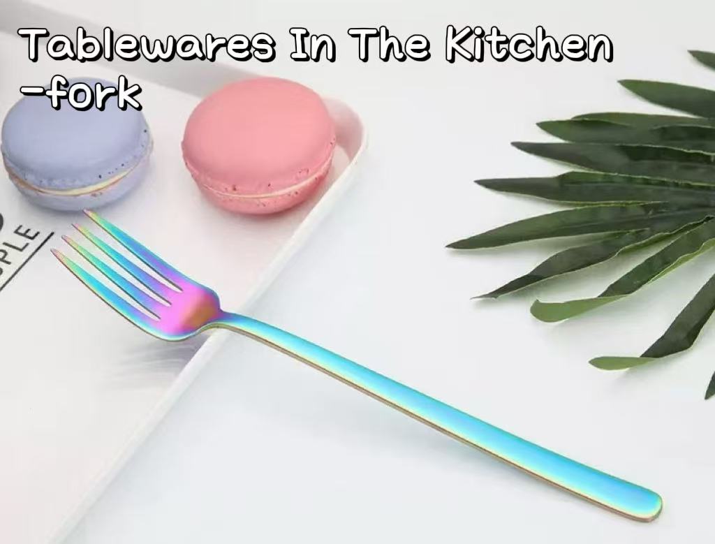 【Vaisselle dans la cuisine】