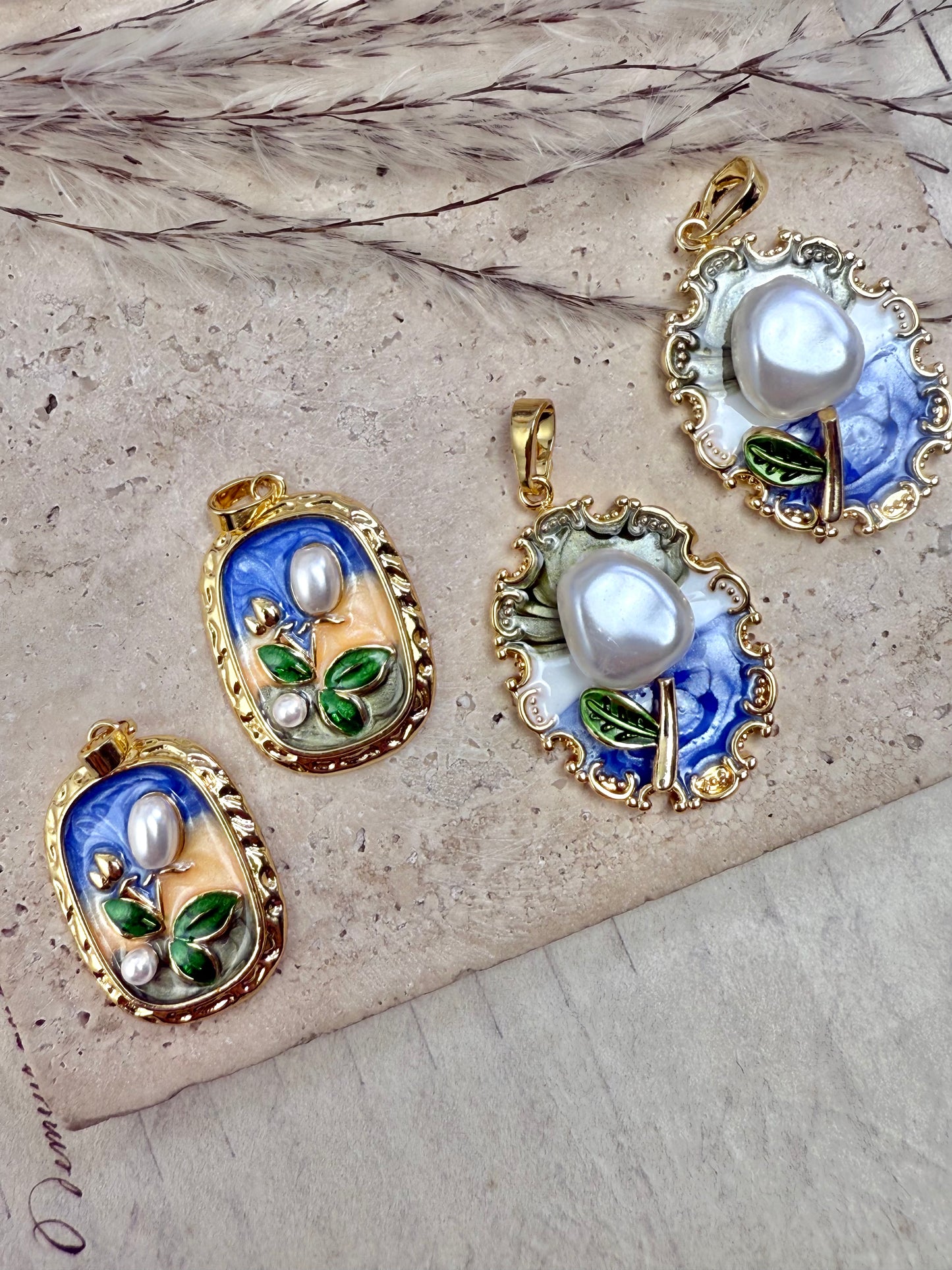 A001.NEW【Sac à trésors】Charms exquis avec différents thèmes, pour bracelet/porte-clés/colliers DIY