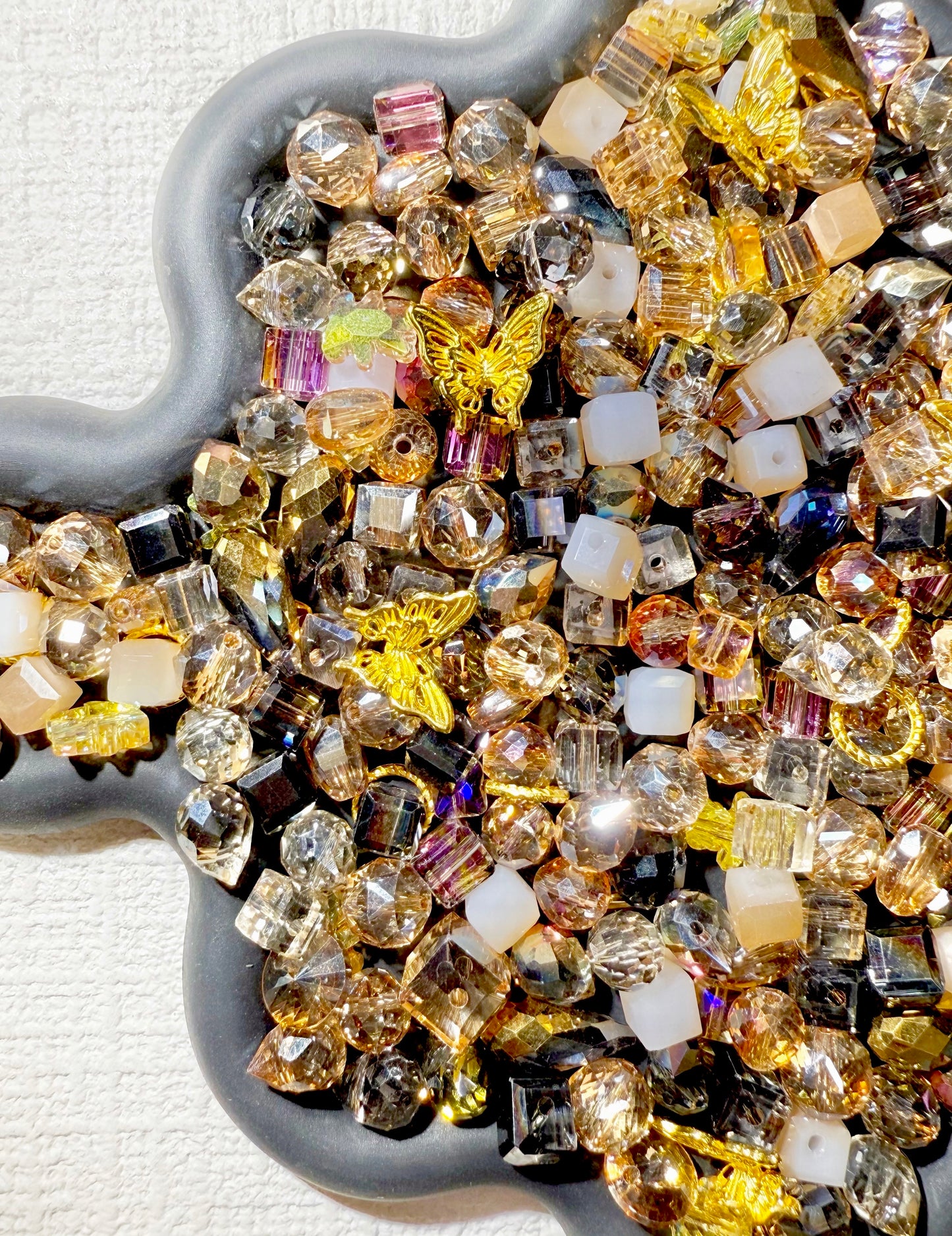 A001.NEW【Dewdrop Sparkle】8*10 mm dewdrop glass beads