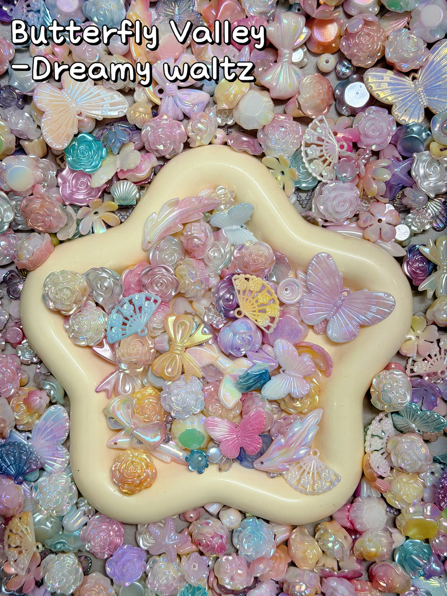 【Butterfly Valley】B1G1 VENTE, Breloques florales percées, étui de téléphone/porte-clés/bijoux en acrylique