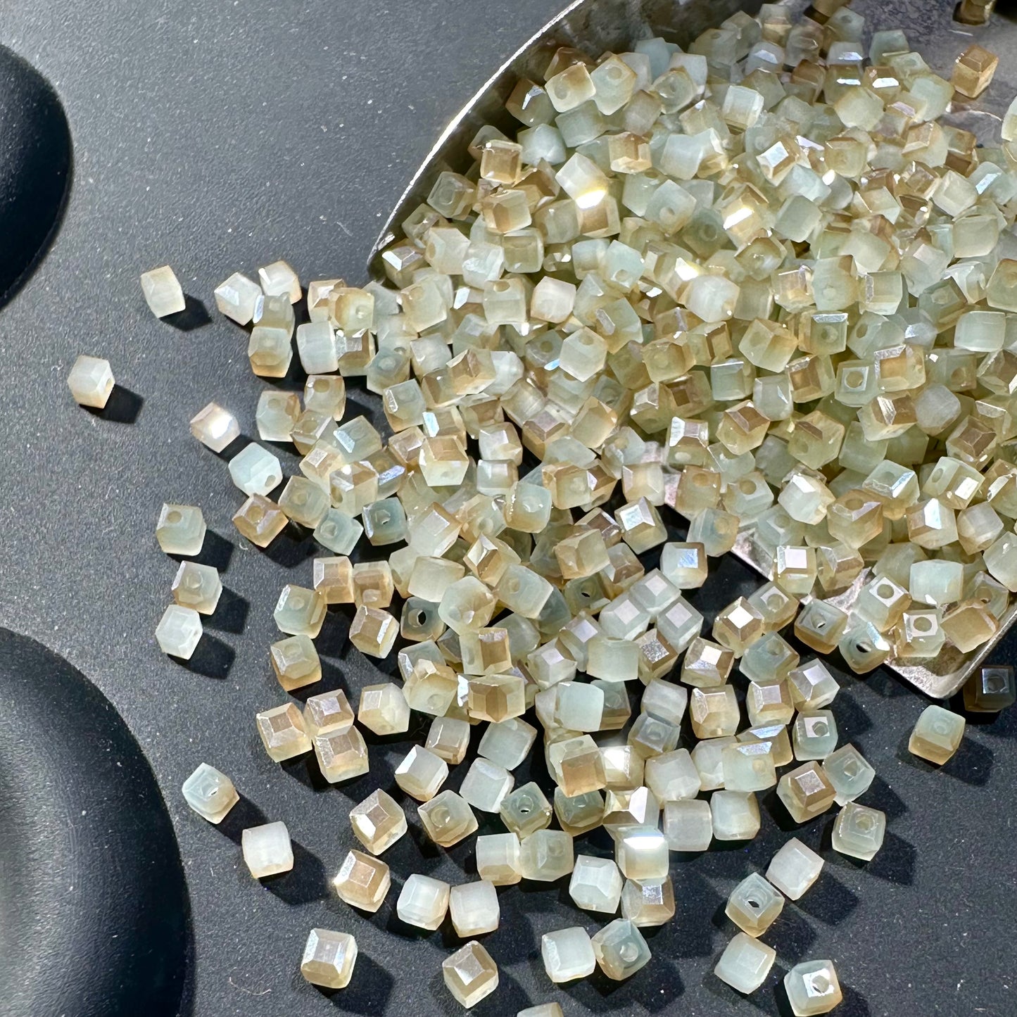 A001.NEW【Sparkling Spritz】K9 Crystal Glass 2mm Beads (exclusive offer)