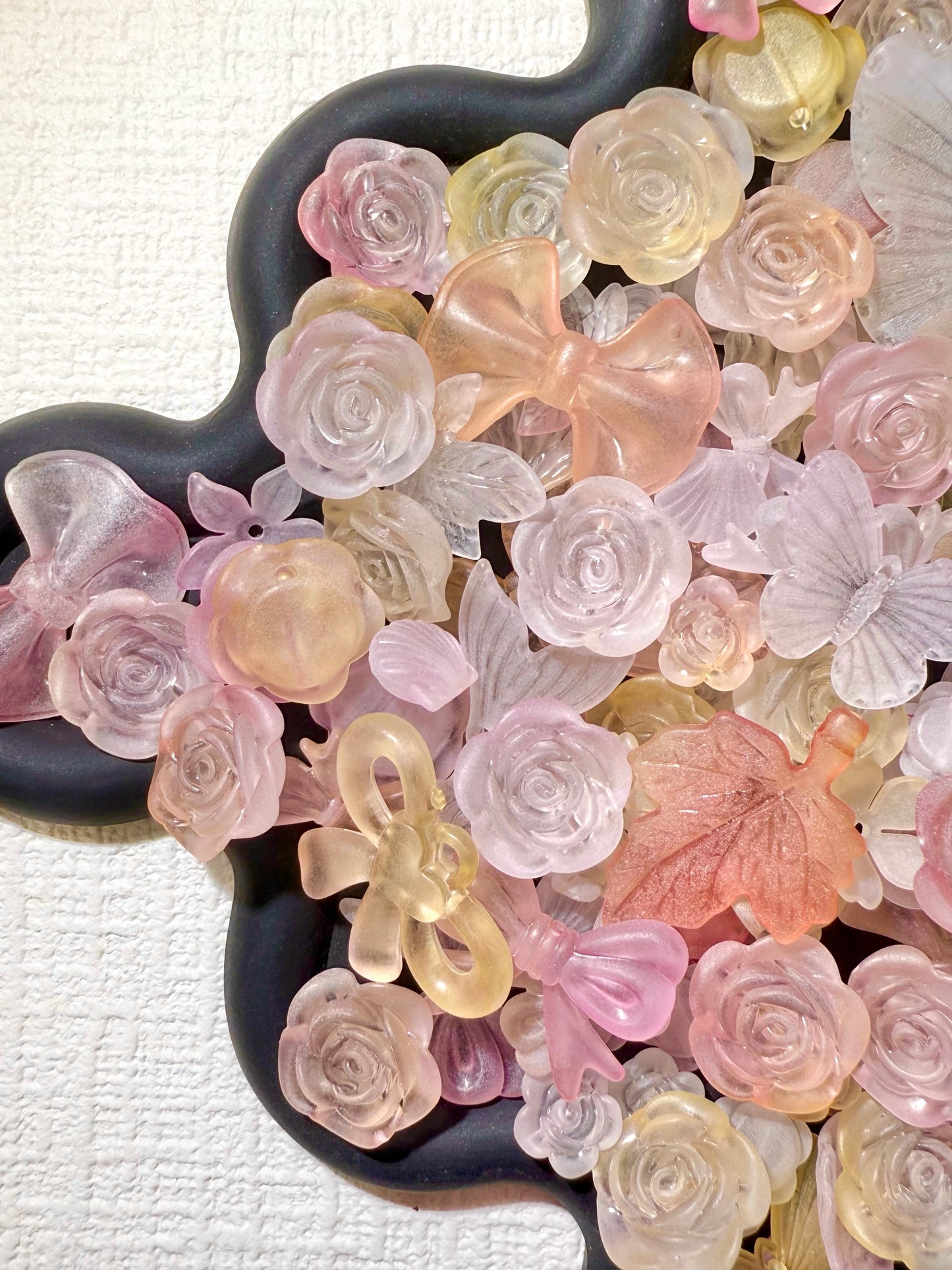 【Butterfly Valley】B1G1 SALE, Drilled flora charms, phonecase/keychain/jewelery acrylics