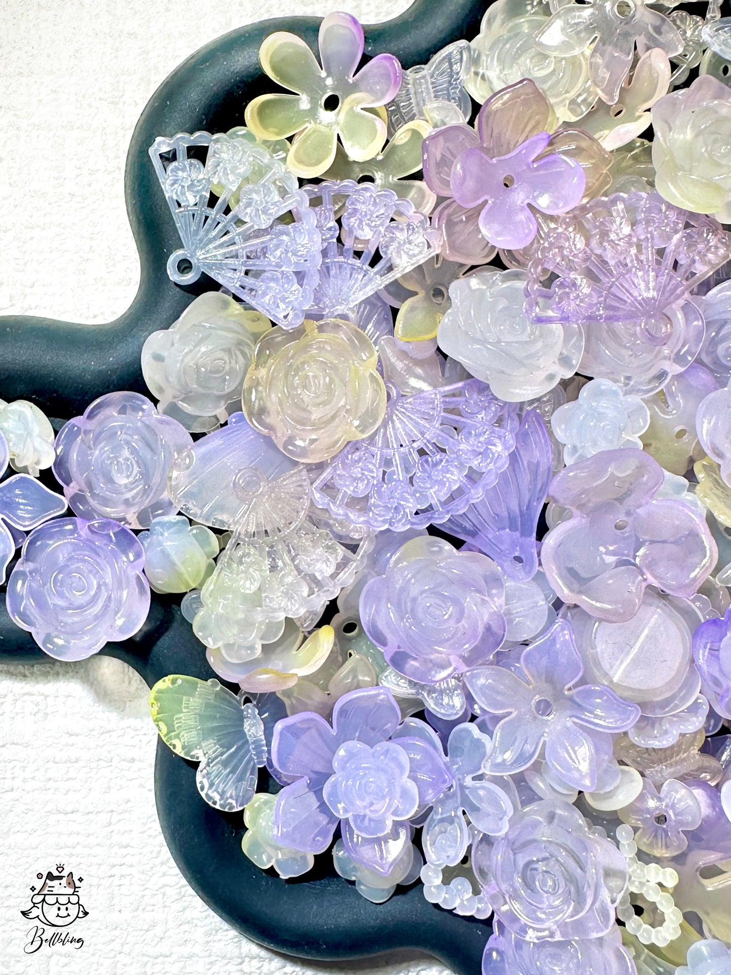 【Butterfly Valley】B1G1 SALE, Drilled flora charms, phonecase/keychain/jewelery acrylics