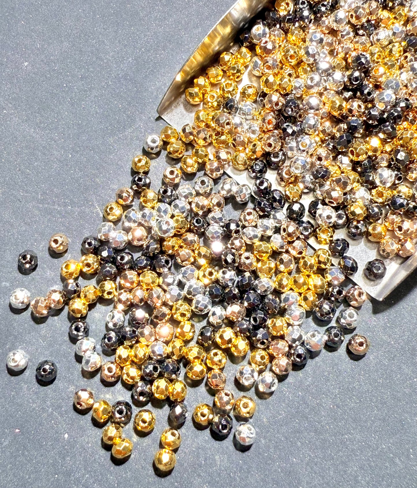 【Sparkling Ball】Crystal Glass 2mm Beads (exclusive offer)