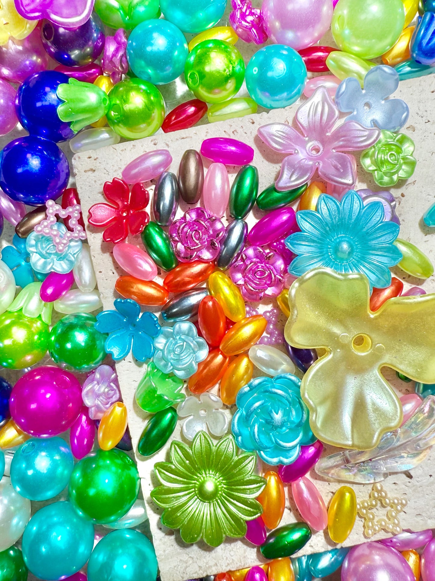 【Floral Bubble】colorful acrylics beads and flowers mix, 12-14-16mm (making wreath, keychain, pens)