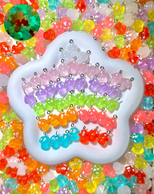 【Lumi Mushy】luminous colorful mushrooms resin charms with eyehooks