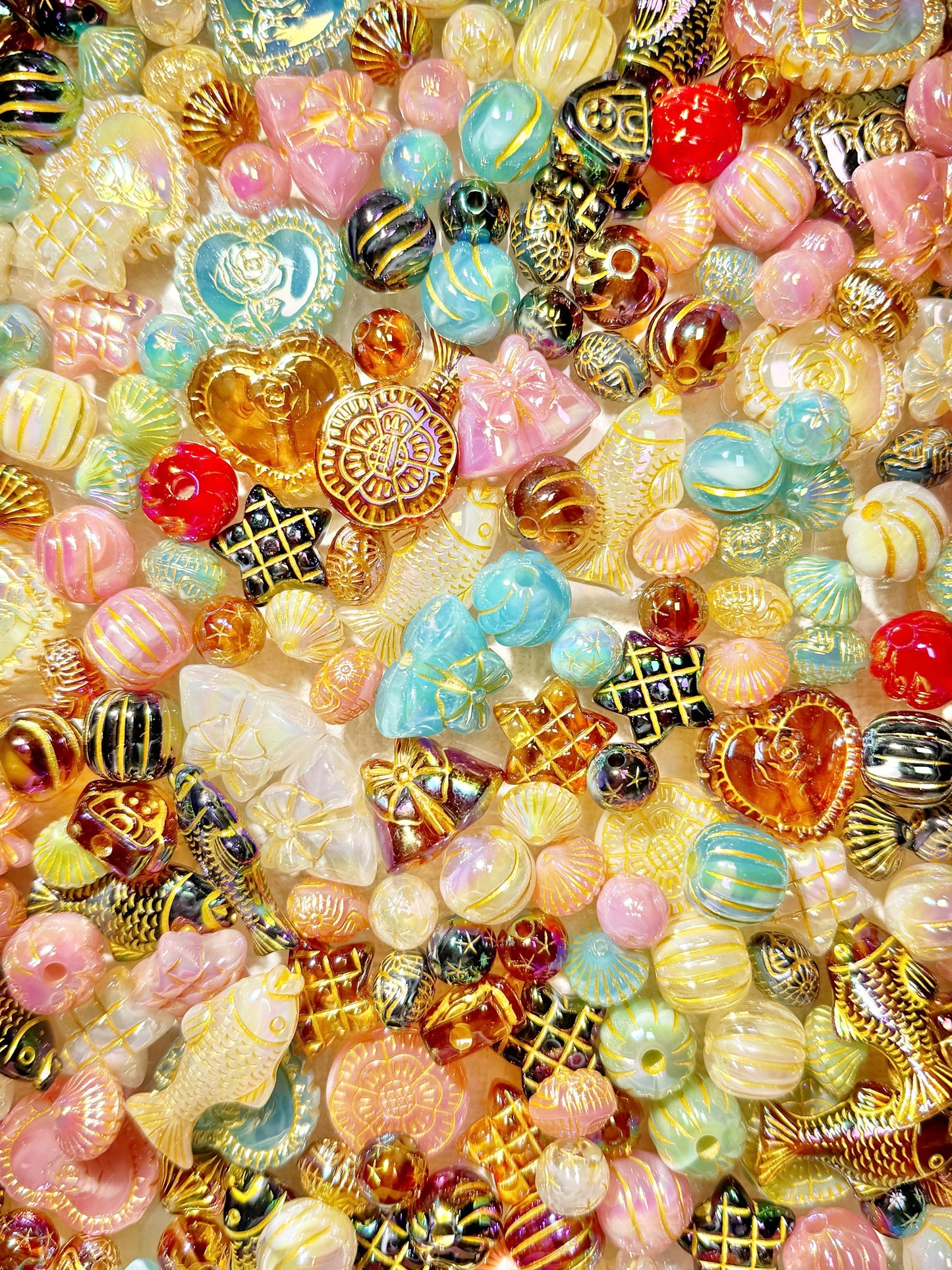 【Love Palace】 Mélange de perles acryliques peintes en or de luxe, 16 mm (fabrication de couronnes, porte-clés, stylos, etc.)