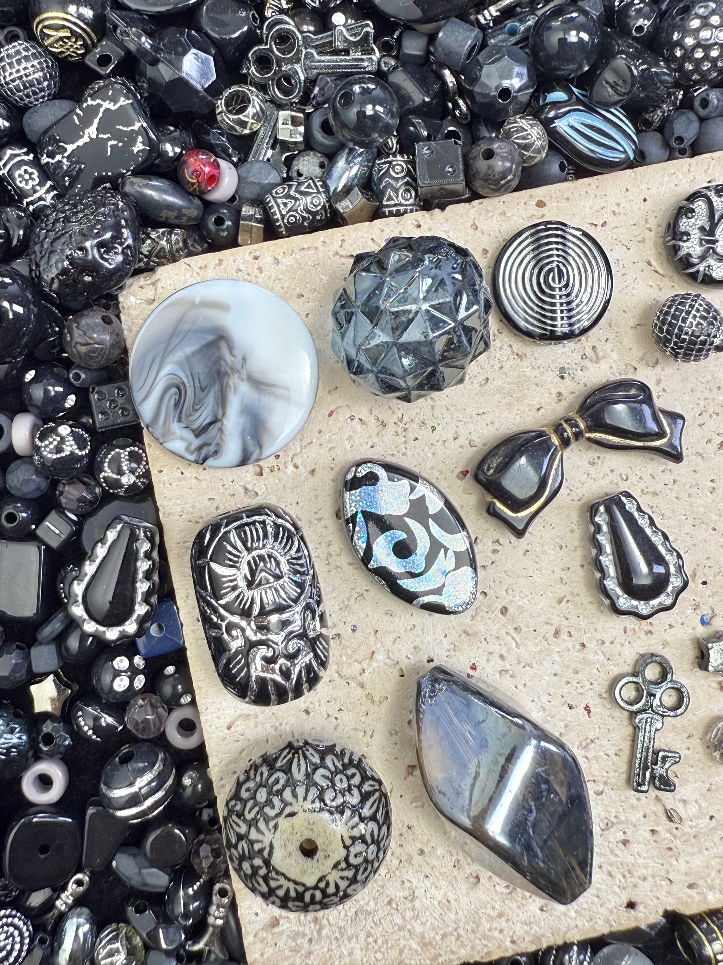 【Prague Palace】Exquisite drilled acrylics charms, jewelry/keychain diy