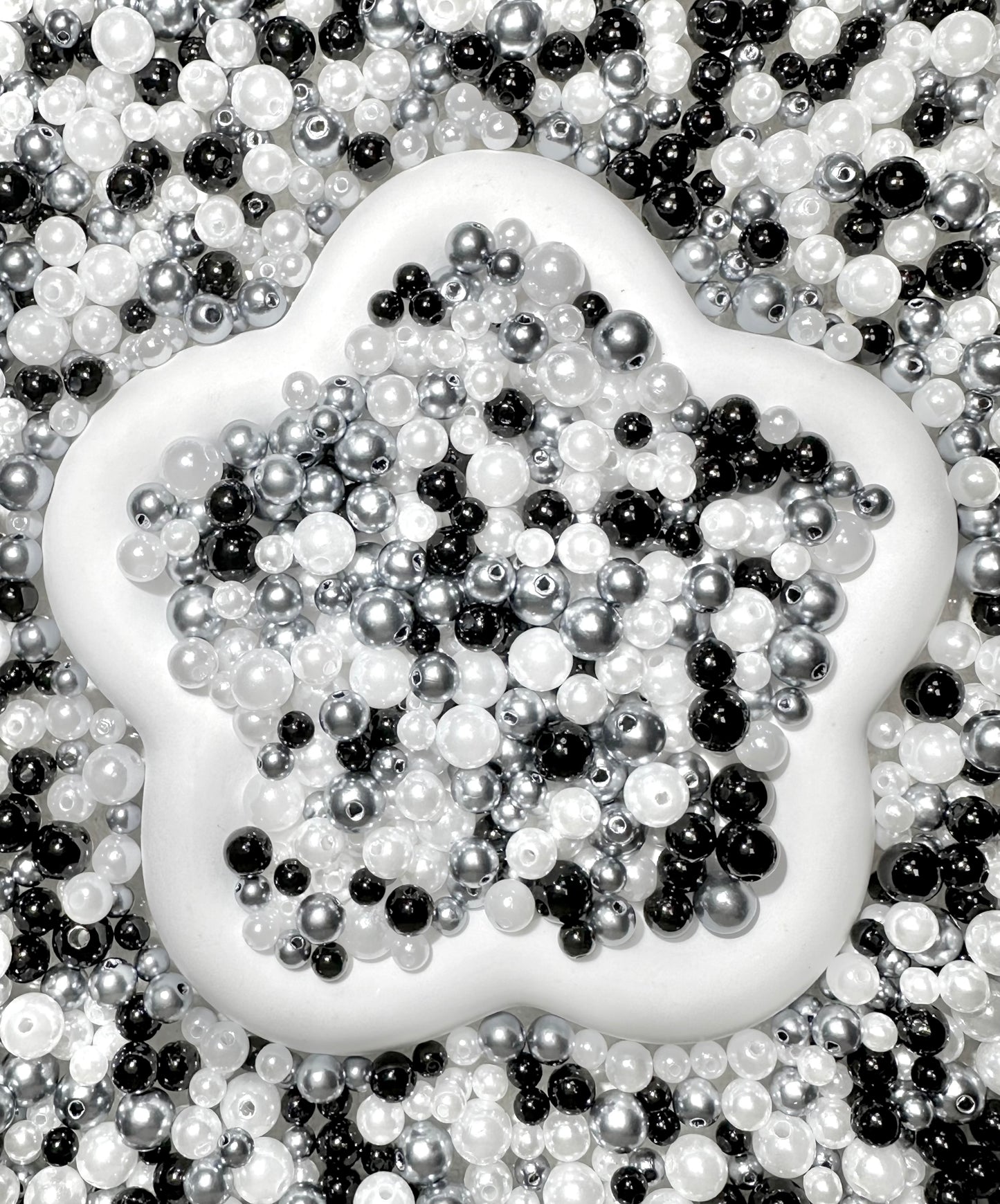 【Bubble Valley】B1G1 SALE, Drilled pearls, phonecases/keychain/jewelery acrylics