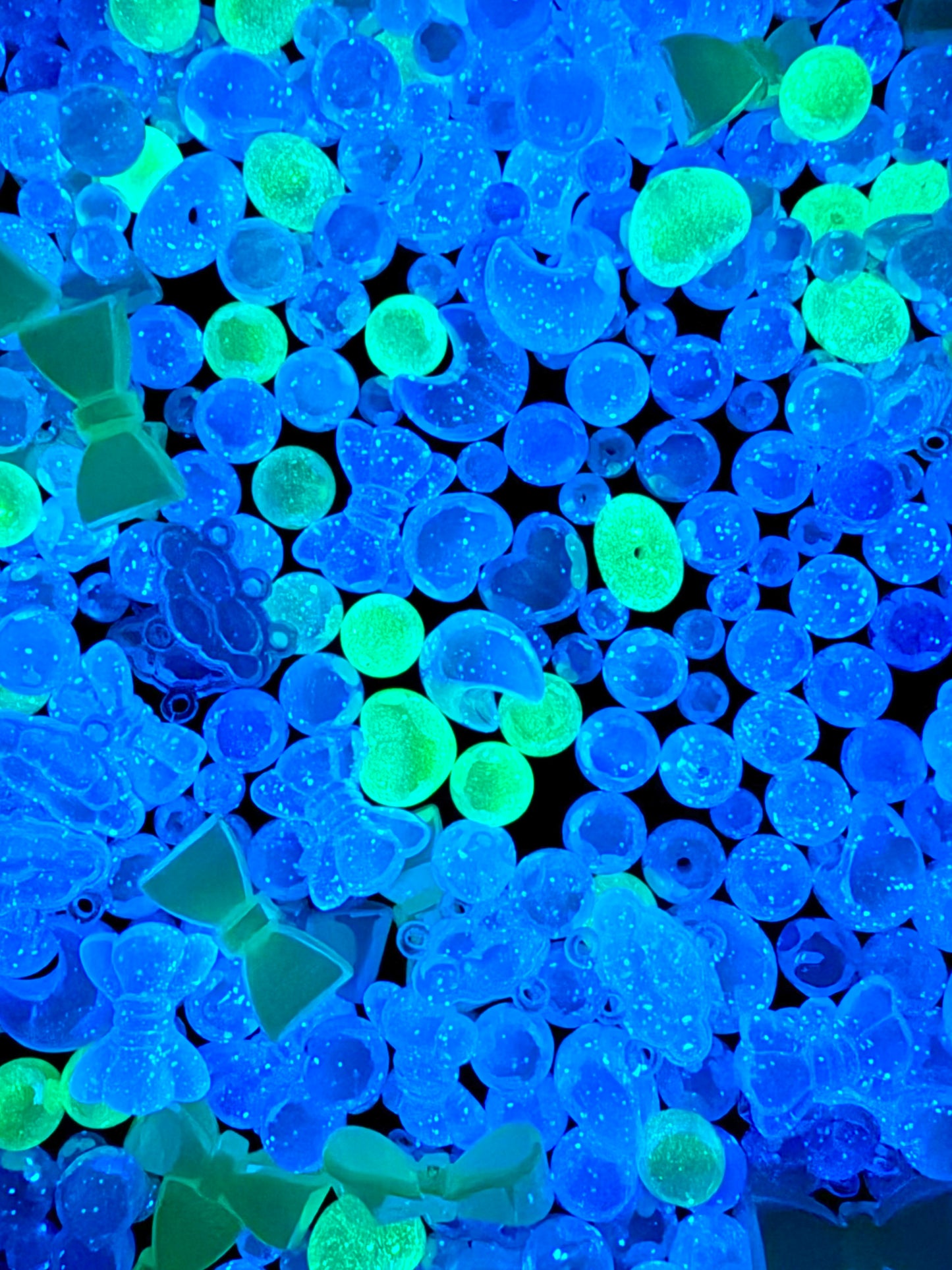 【Foire d'été】Perles acycliques lumineuses crémeuses : canapé, ours, cœur, nœuds papillon, fromage